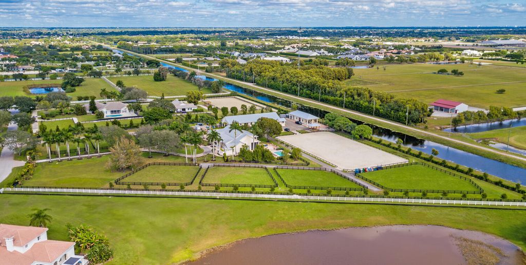 Image 36 of property listing at 15316 Estancia Lane, Wellington, FL 33414