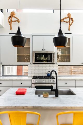 2804 E 22nd ST B, Austin, TX 78722