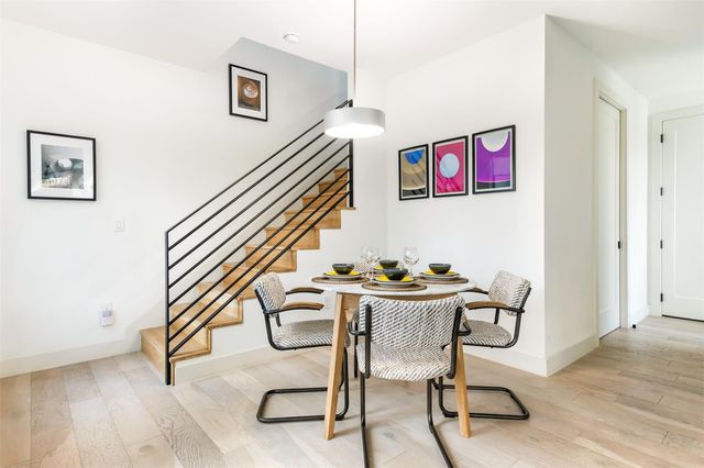 2804 E 22nd ST B, Austin, TX 78722