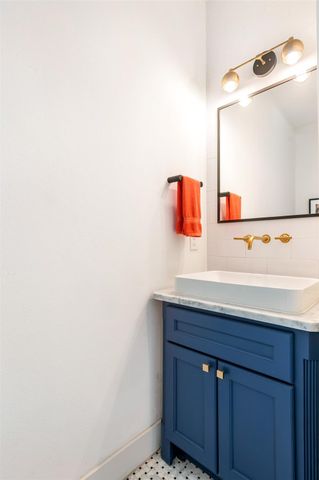 2804 E 22nd ST B, Austin, TX 78722