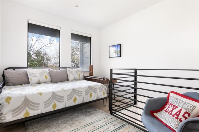 2804 E 22nd ST B, Austin, TX 78722