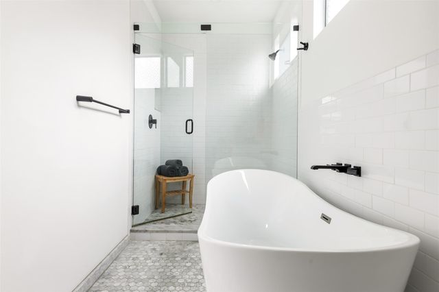 2804 E 22nd ST B, Austin, TX 78722