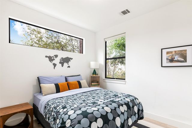 2804 E 22nd ST B, Austin, TX 78722