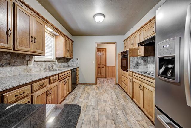 7400 NW 26th Street, Bethany, OK 73008