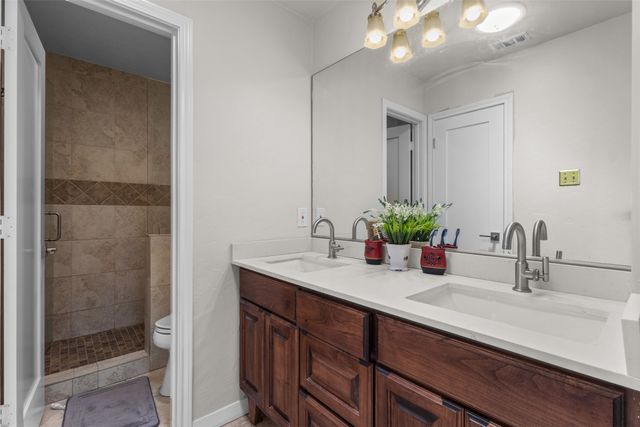 908 Vinecrest Lane, Richardson, TX 75080