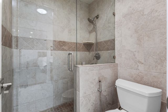 908 Vinecrest Lane, Richardson, TX 75080
