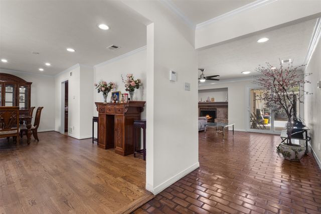 908 Vinecrest Lane, Richardson, TX 75080