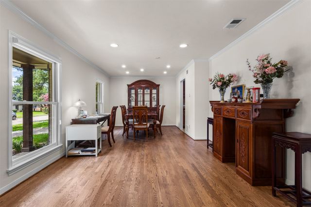 908 Vinecrest Lane, Richardson, TX 75080