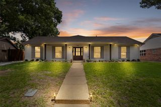 908 Vinecrest Lane, Richardson, TX 75080