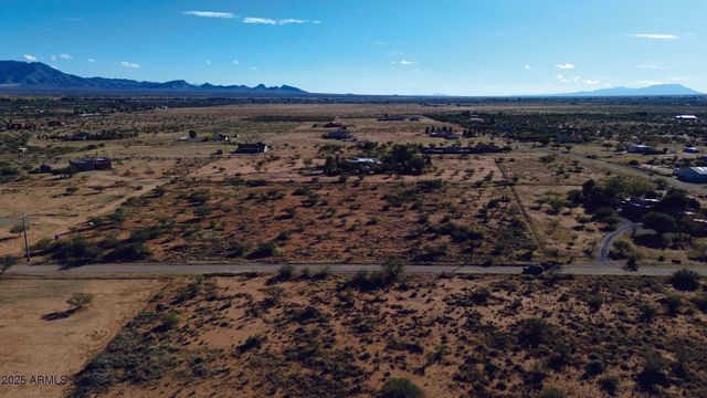 10300 E Vista Monanas Road 4, Hereford, AZ 85615