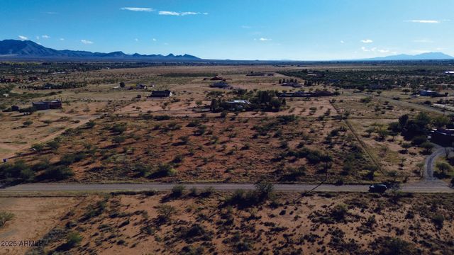 10300 E Vista Monanas Road 4, Hereford, AZ 85615