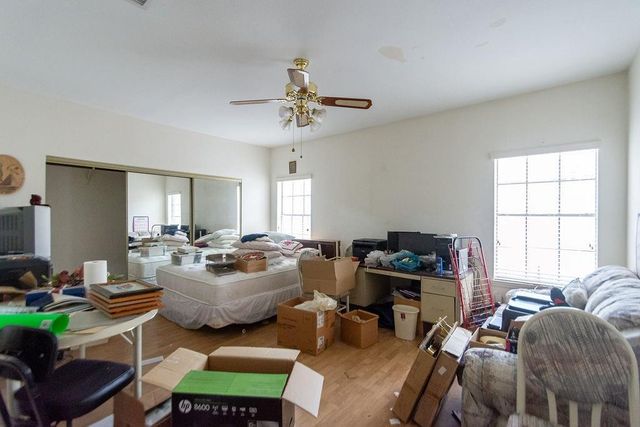 17597 Red Oak Drive 7597, Houston, TX 77090