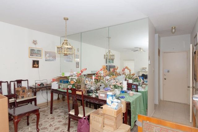 17597 Red Oak Drive 7597, Houston, TX 77090