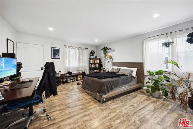 3115 Strongs Drive, Venice, CA 90292