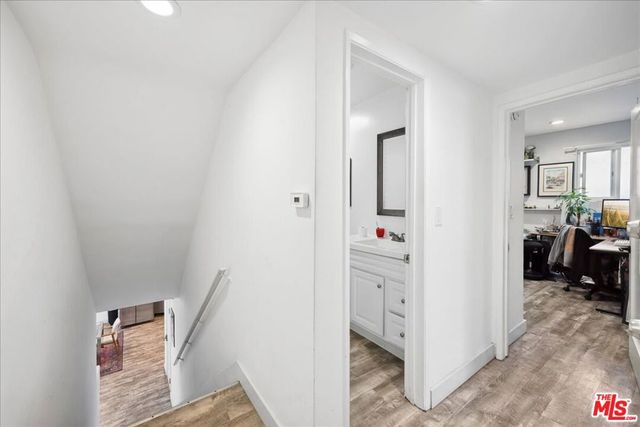 3115 Strongs Drive, Venice, CA 90292