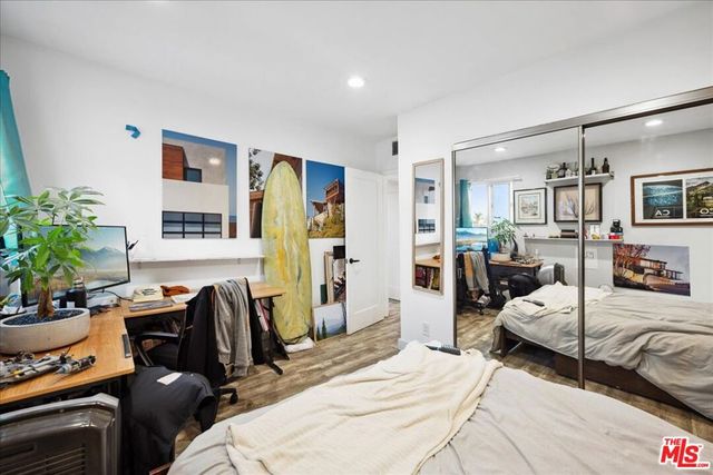 3115 Strongs Drive, Venice, CA 90292