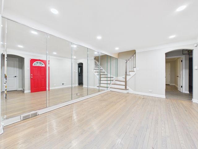 10615 S Vernon Avenue, Chicago, IL 60628
