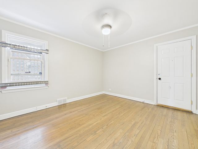 10615 S Vernon Avenue, Chicago, IL 60628