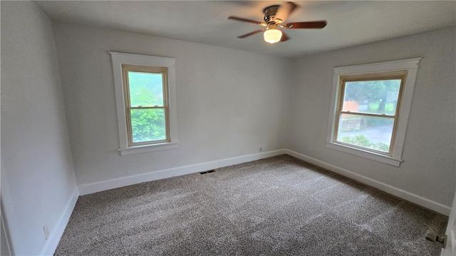 428 N Eubank Street, Independence, MO 64050