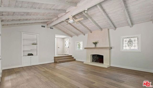 3933 Mandeville Canyon Road, Los Angeles, CA 90049