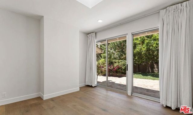 3933 Mandeville Canyon Road, Los Angeles, CA 90049