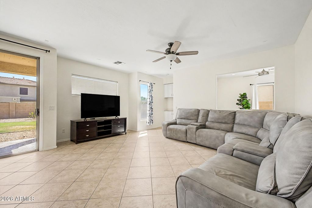 13845 W VENTURA Street, Surprise, AZ 85379 — photo 4
