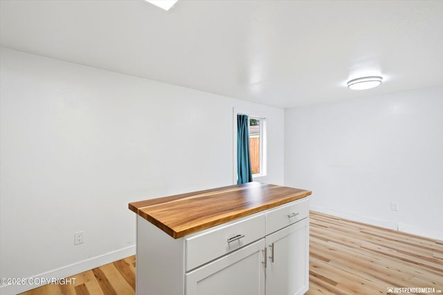 2101 W 46TH Avenue, Anchorage, AK 99517