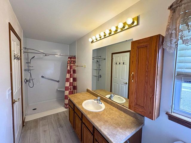 141 Betzer ROAD, Delavan, WI 53115