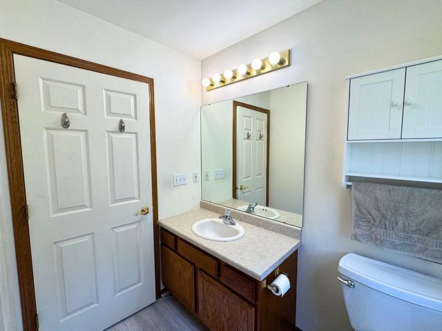 141 Betzer ROAD, Delavan, WI 53115