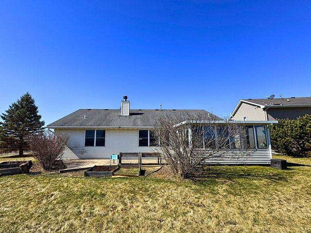 141 Betzer ROAD, Delavan, WI 53115