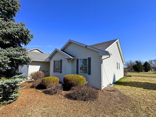 141 Betzer ROAD, Delavan, WI 53115