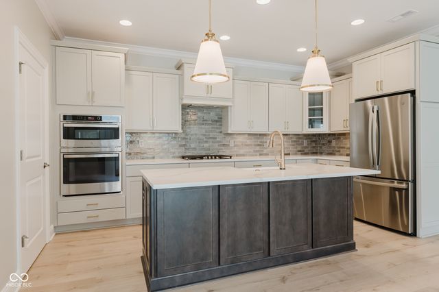 11434 Neptune Drive, Fishers, IN 46040