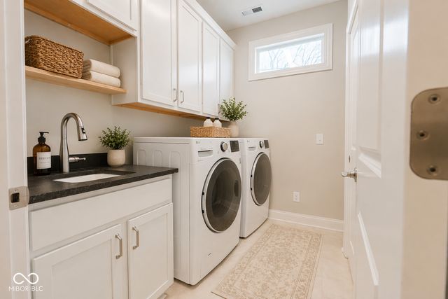 11434 Neptune Drive, Fishers, IN 46040