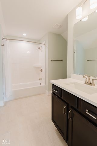 11434 Neptune Drive, Fishers, IN 46040