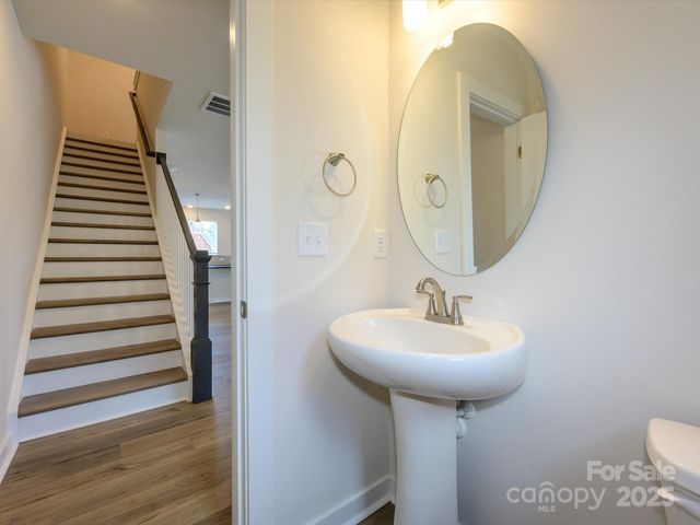 1120 Bismuth Lane, Charlotte, NC 28211