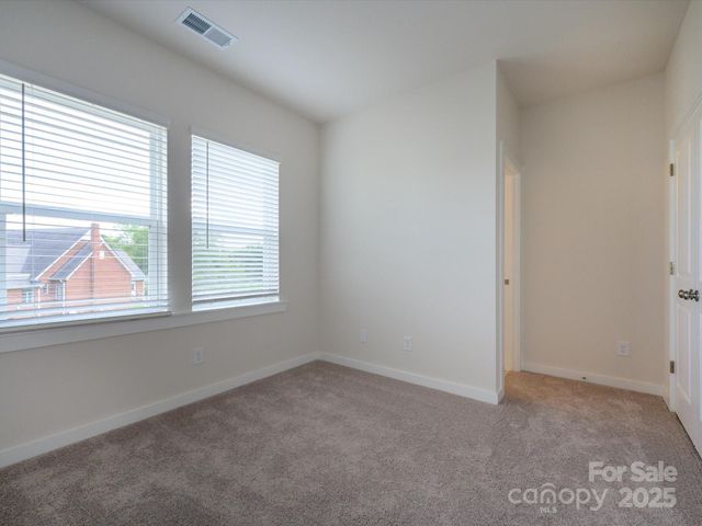 1120 Bismuth Lane, Charlotte, NC 28211