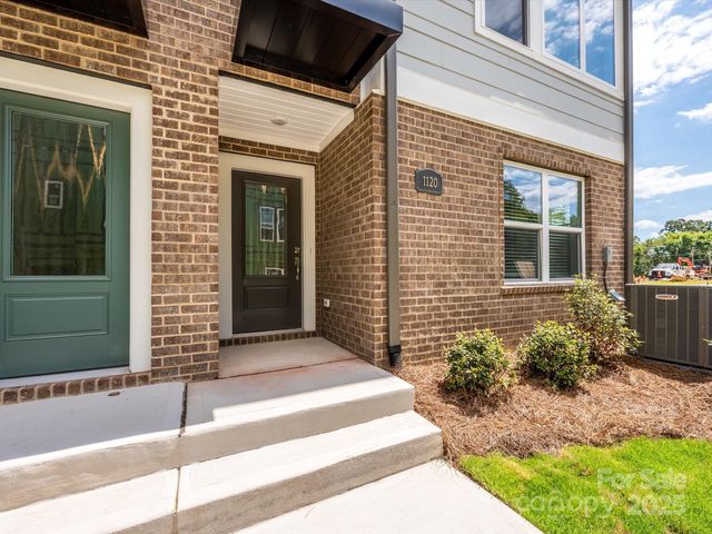 1120 Bismuth Lane, Charlotte, NC 28211