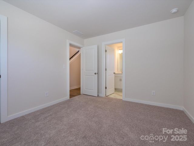 1120 Bismuth Lane, Charlotte, NC 28211