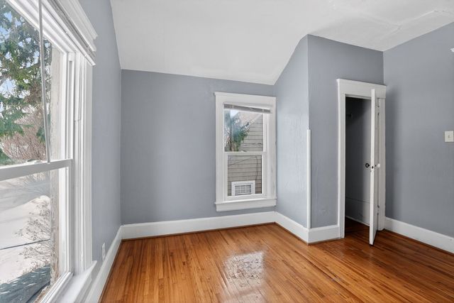 1250 W American Street, Freeport, IL 61032