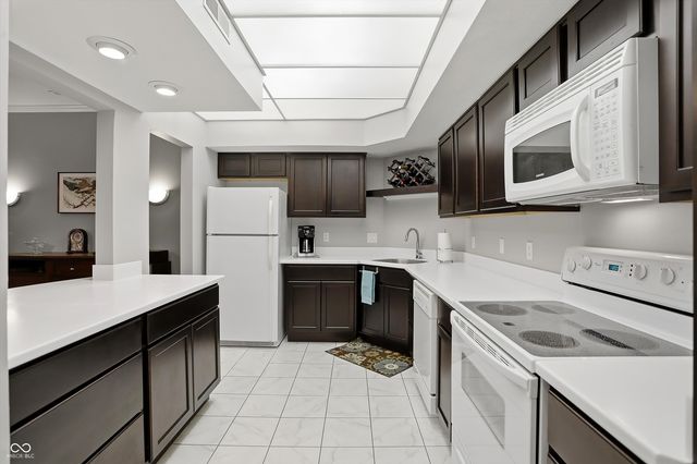 2608 E 2nd Street C, Bloomington, IN 47401