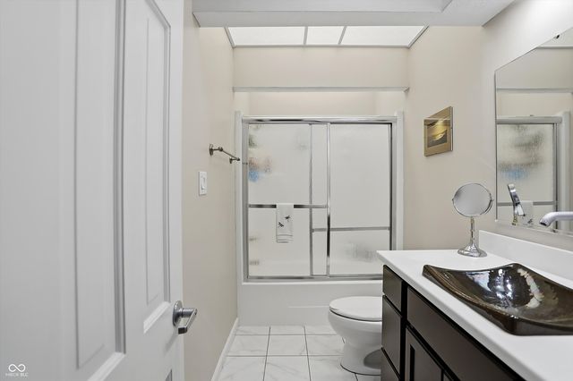 2608 E 2nd Street C, Bloomington, IN 47401