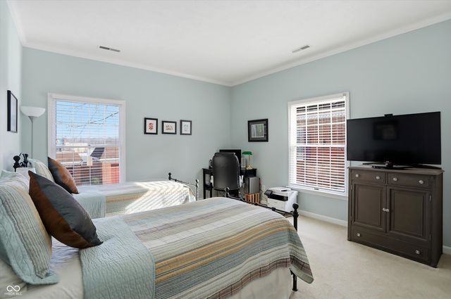 2608 E 2nd Street C, Bloomington, IN 47401