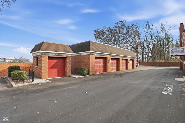 2608 E 2nd Street C, Bloomington, IN 47401