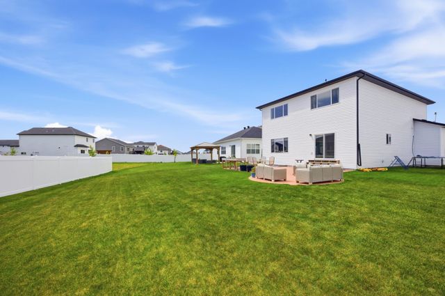 5497 11th Street W, West Fargo, ND 58078