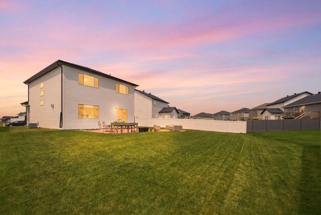 5497 11th Street W, West Fargo, ND 58078