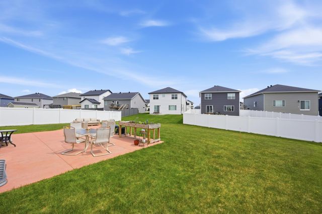 5497 11th Street W, West Fargo, ND 58078