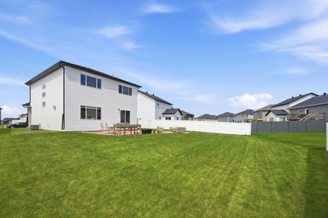 5497 11th Street W, West Fargo, ND 58078