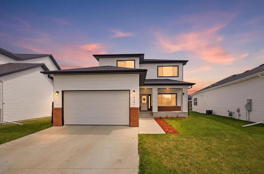 5497 11th Street W, West Fargo, ND 58078