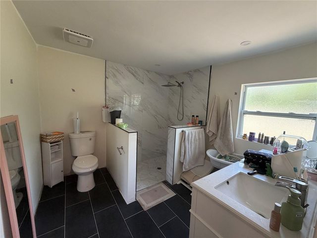 1710 HOLLY BLVD, Deland, FL 32720