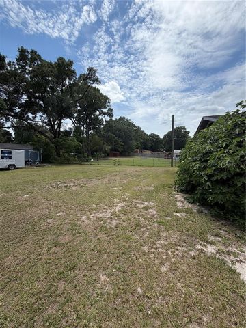 1710 HOLLY BLVD, Deland, FL 32720